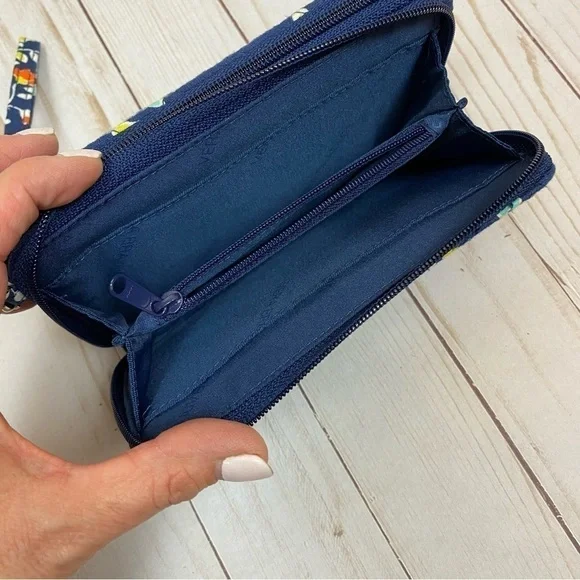 Vera Bradley Quilted Floral Wristlet Wallet - Picture 5 of 13